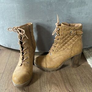 G by guess tan lace up heeled boots, size 9.5
